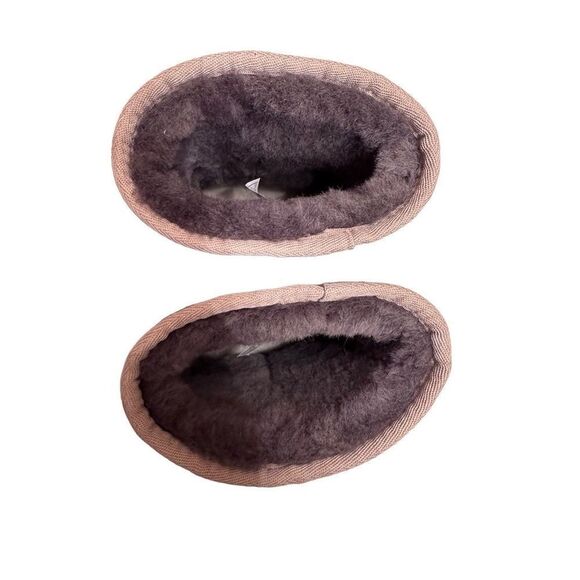 NWOT UGG Kids Classic Short Forest Night/Dune Boot Size 3 - Picture 3 of 6